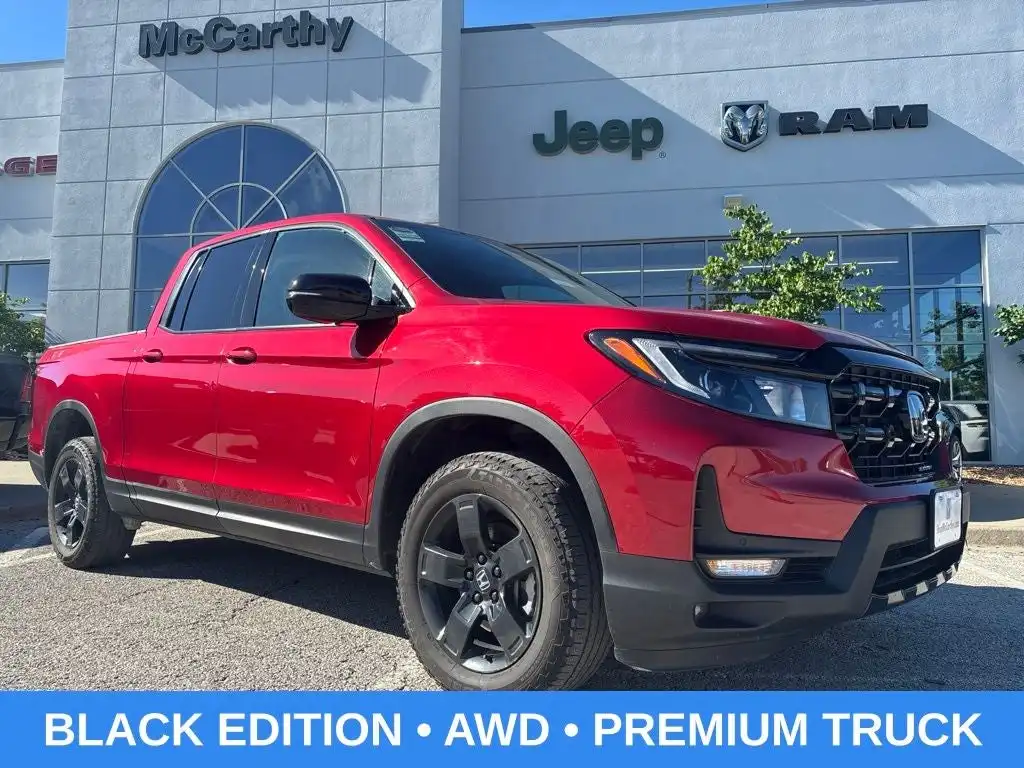 2025 Honda Ridgeline Black Edition's photo