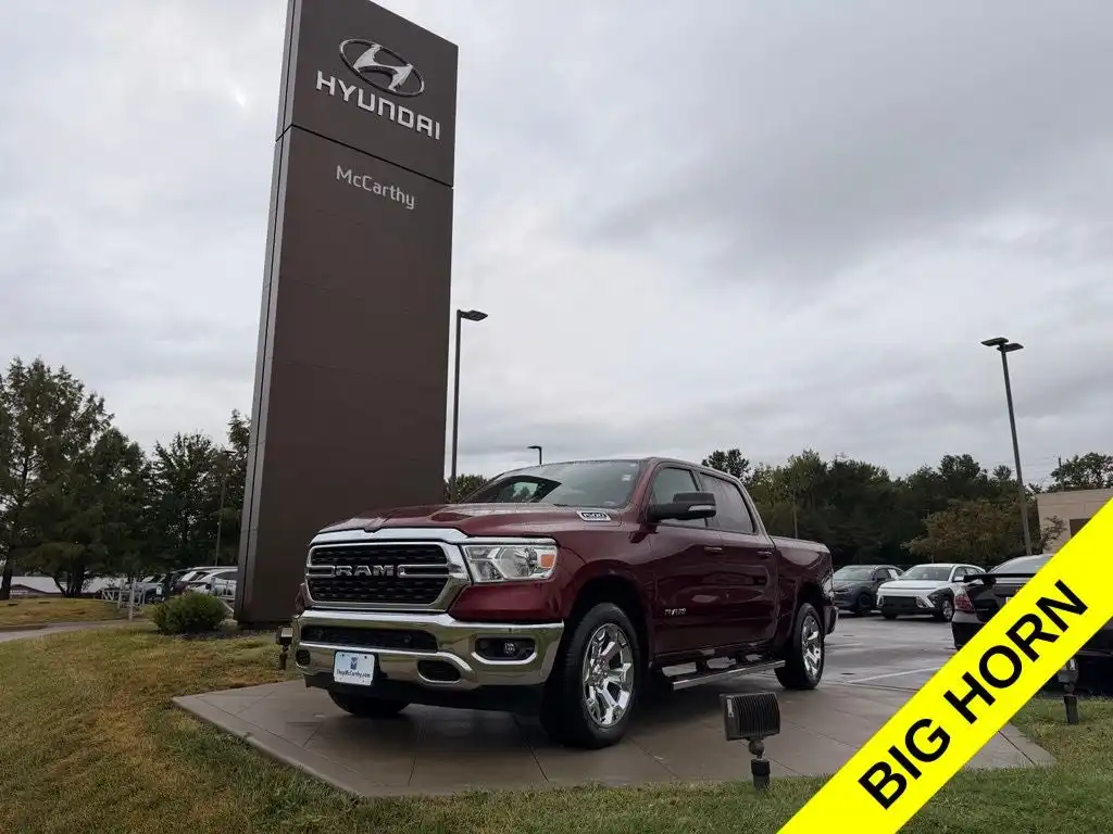 2022 RAM 1500 Big Horn/Lone Star 4WD Crew Cab 5'7's photo