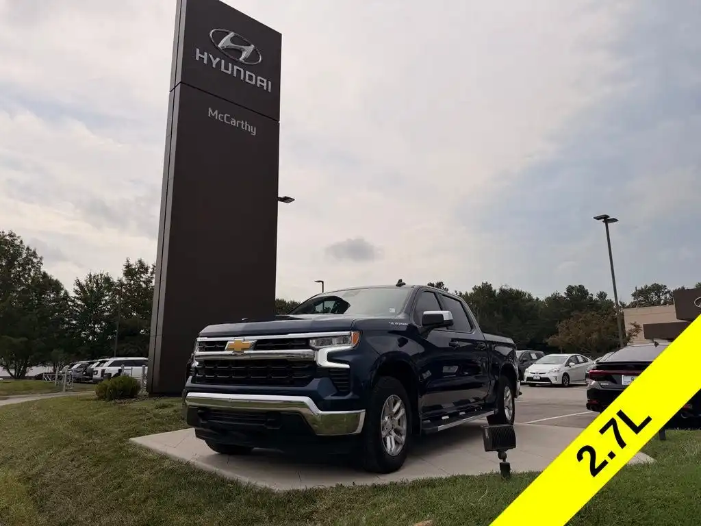 2022 Chevrolet Silverado 1500 LT 2FL 4X4 Crew Cab Short Box's photo