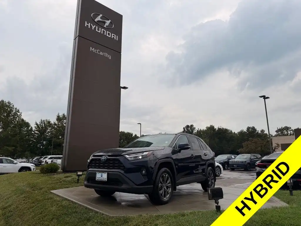 2022 Toyota RAV4 Hybrid XLE Premium AWD's photo