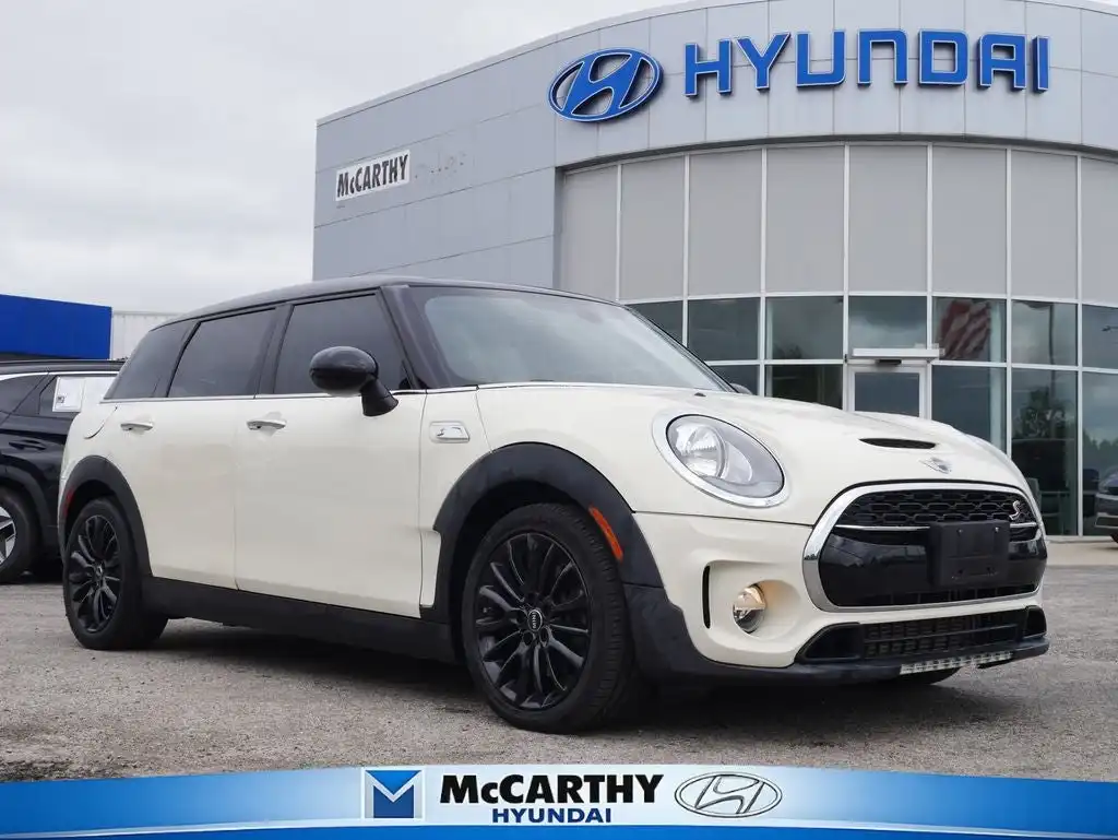 2016 MINI Clubman Cooper S's photo