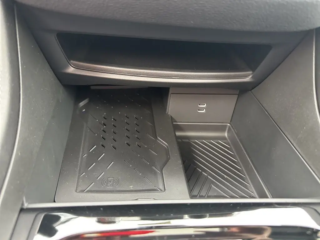 2026 Chrysler Pacifica Limited photo 5