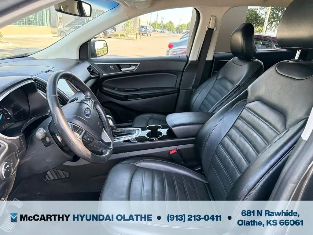 2017 Ford Edge SEL photo 4