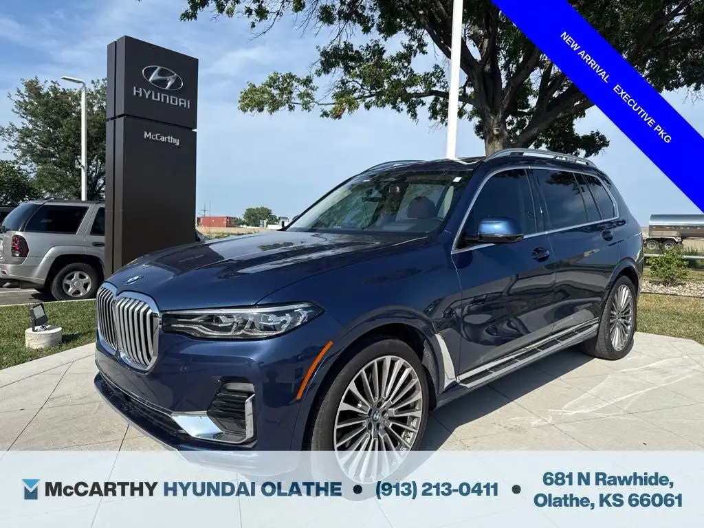 2021 BMW X7 xDrive40i's photo