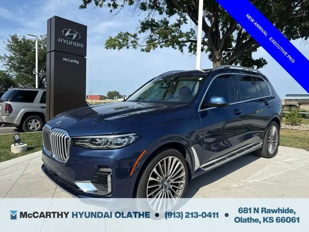 2021 BMW X7 xDrive40i's photo