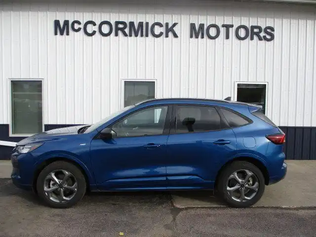 2023 Ford Escape ST-Line AWD's photo