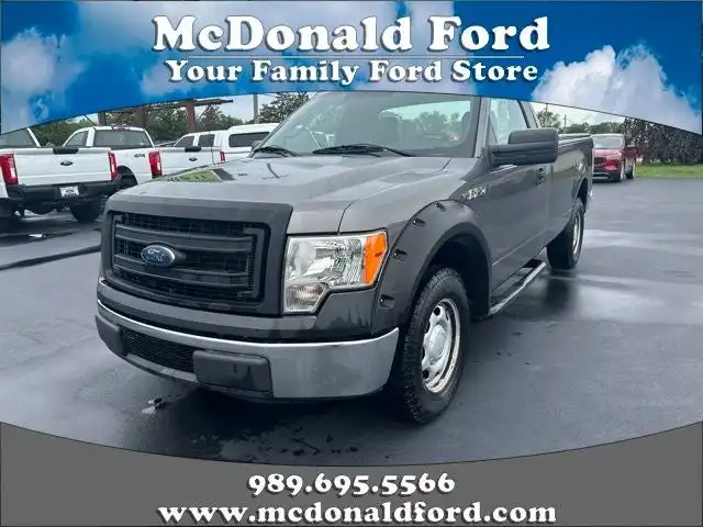 2013 Ford F-150 XL Regular Cab 145 in's photo