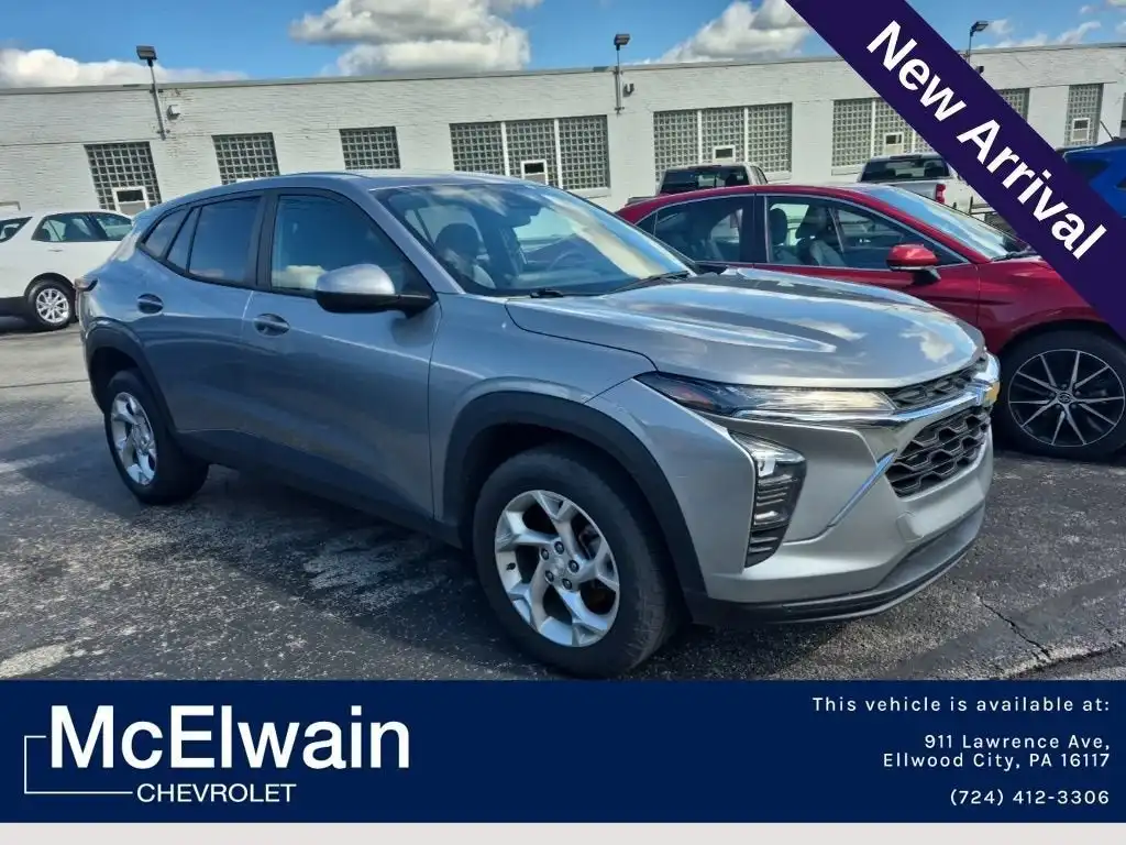2024 Chevrolet Trax LS's photo