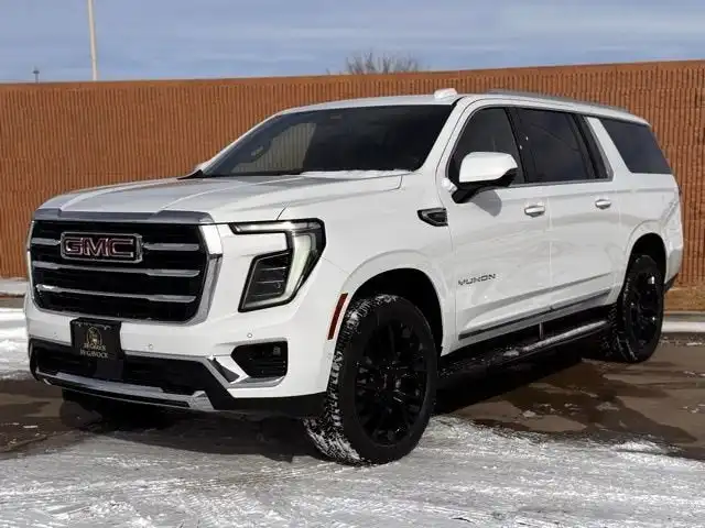 2026 GMC Yukon 4WD Elevation's photo