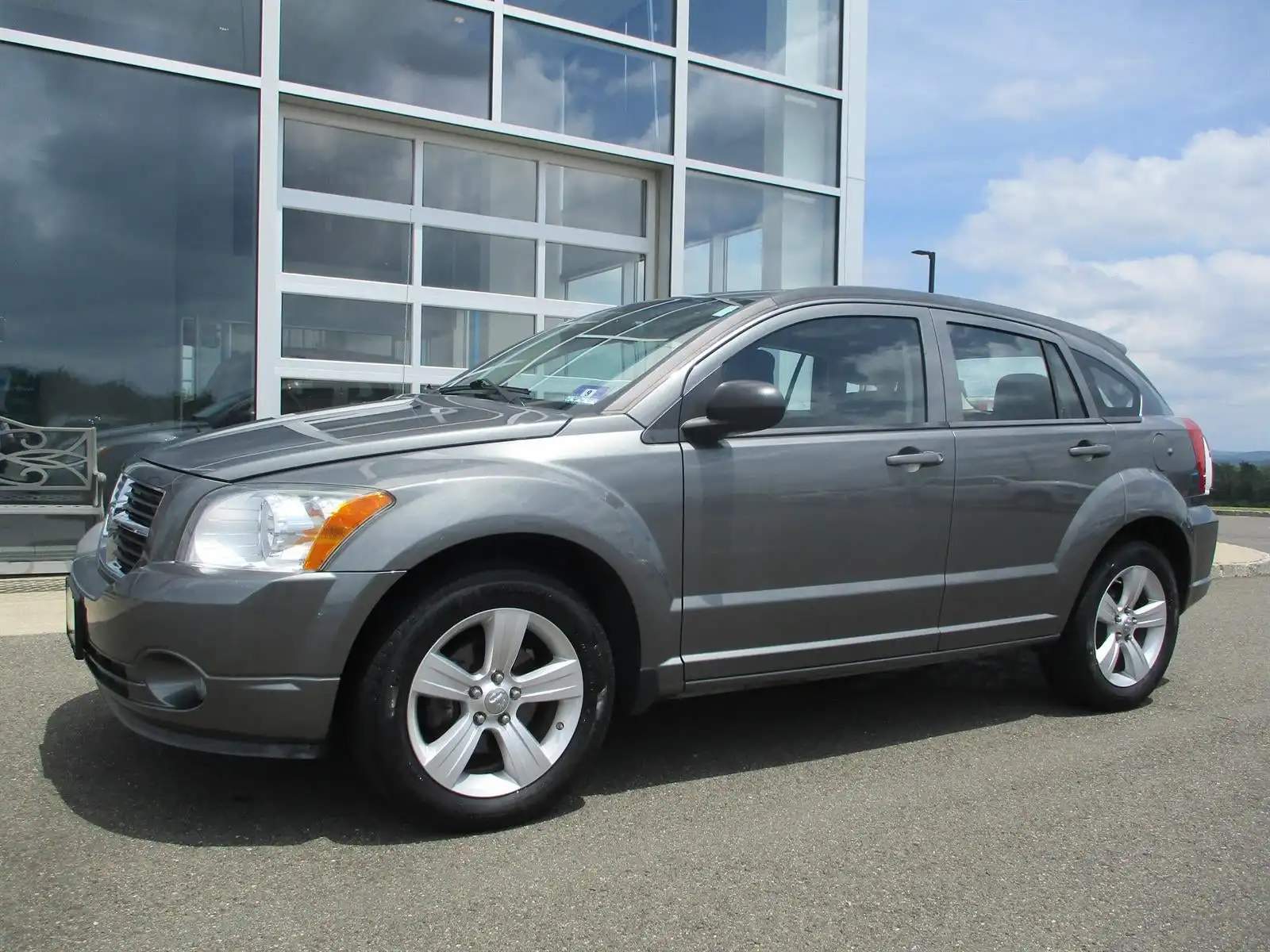 2011 Dodge Caliber Uptown's photo