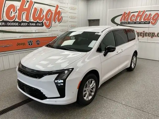 2027 Chrysler Pacifica Select AWD's photo