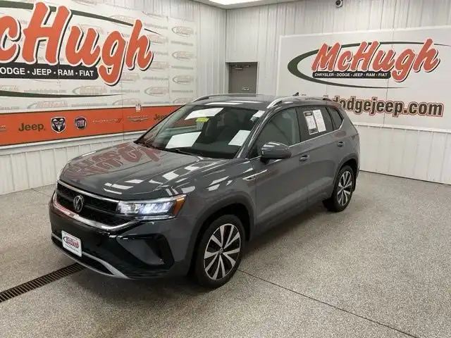 2023 Volkswagen Taos 1.5T SE's photo