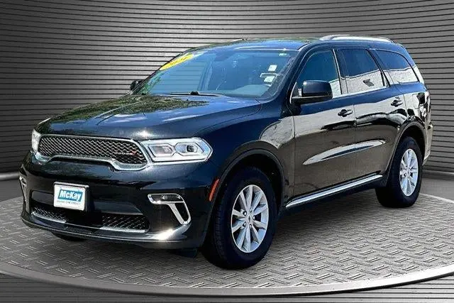 2021 Dodge Durango SXT Plus AWD photo 3