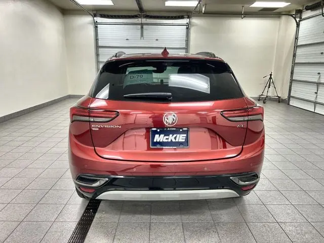 2022 Buick Envision Essence AWD photo 4