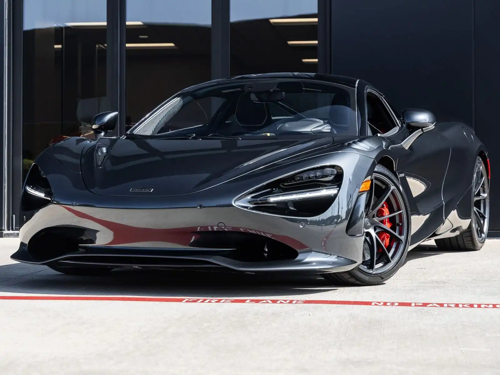 2027 McLaren 750S's photo