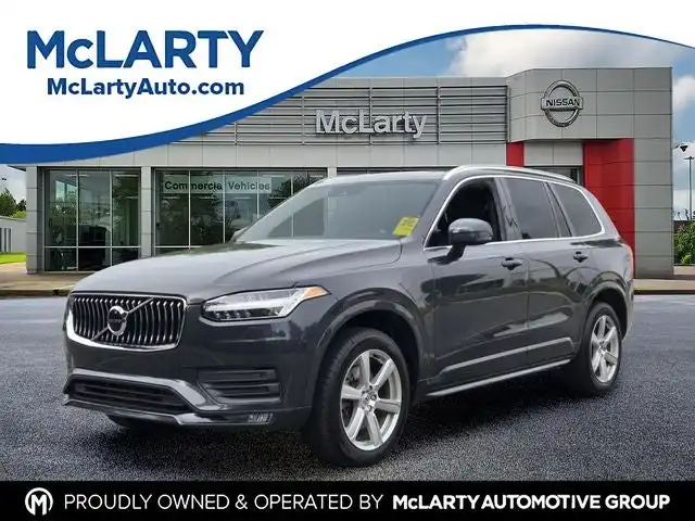 2022 Volvo XC90 T5 Momentum AWD's photo