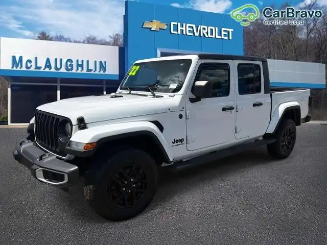 2022 Jeep Gladiator Sport S's photo
