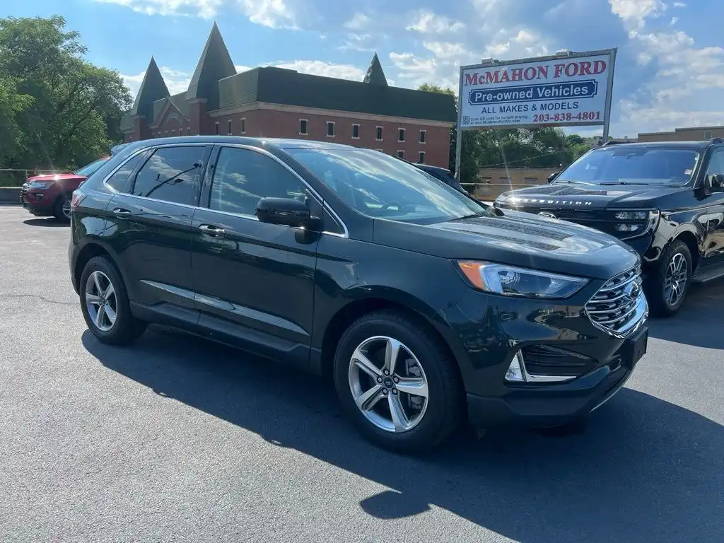 2022 Ford Edge SEL AWD's photo