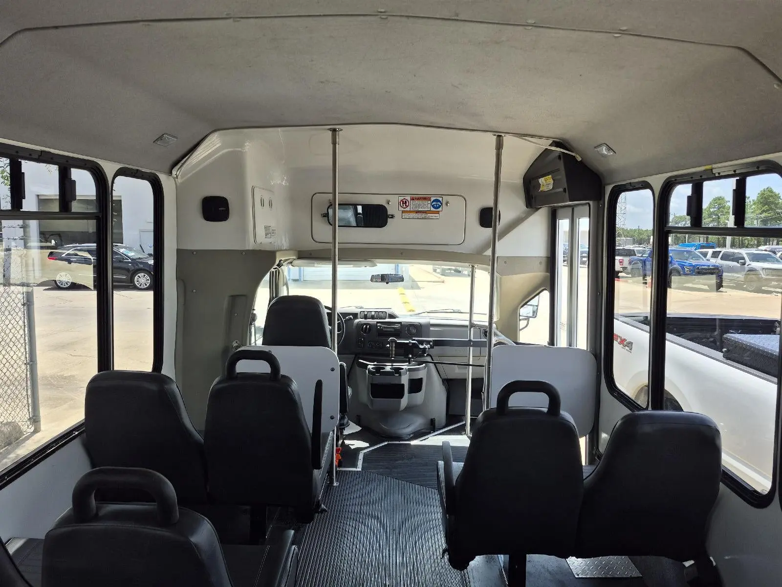 2013 Ford E-Series undefined photo 4