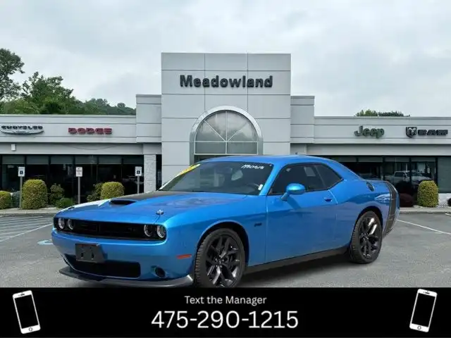 2023 Dodge Challenger R/T's photo