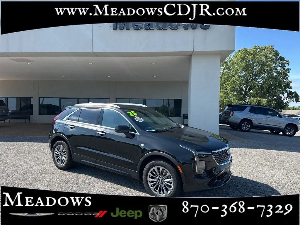 2025 Cadillac XT4 Premium Luxury photo 1