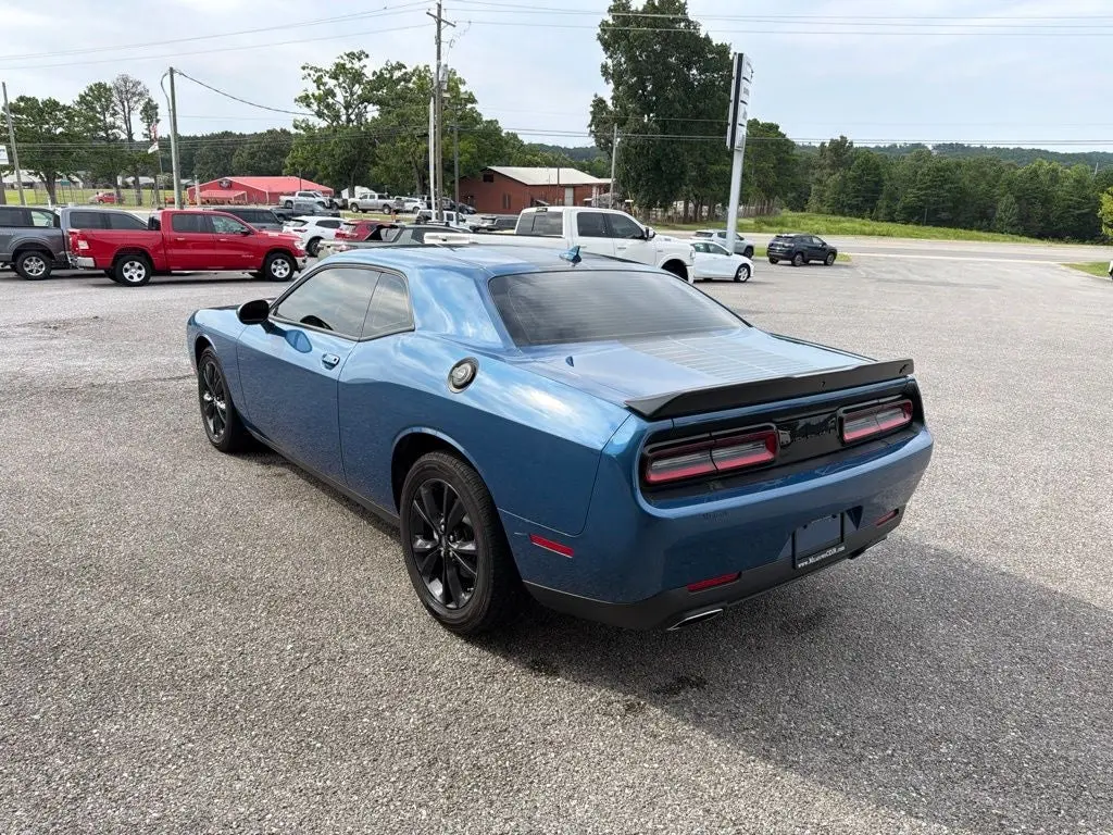 2023 Dodge Challenger SXT Auto AWD photo 5