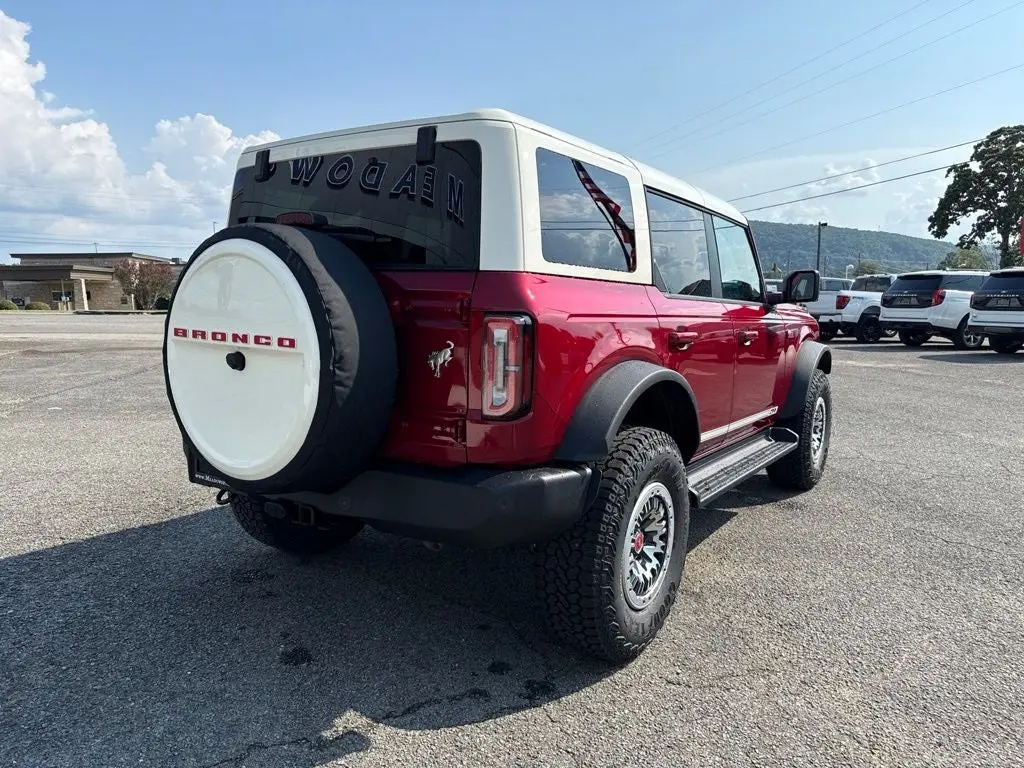 2026 Ford Bronco Outer Banks 4x4 photo 4