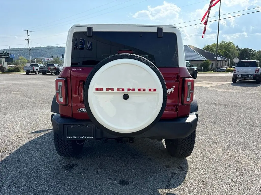 2026 Ford Bronco Outer Banks 4x4 photo 5
