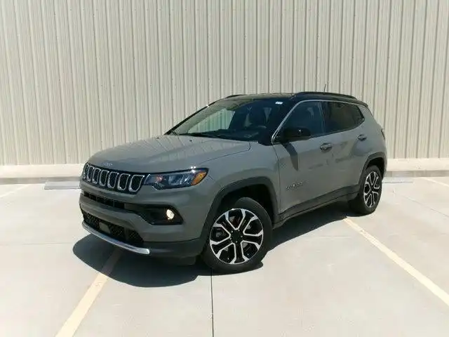 2023 Jeep Compass Limited 4X4's photo