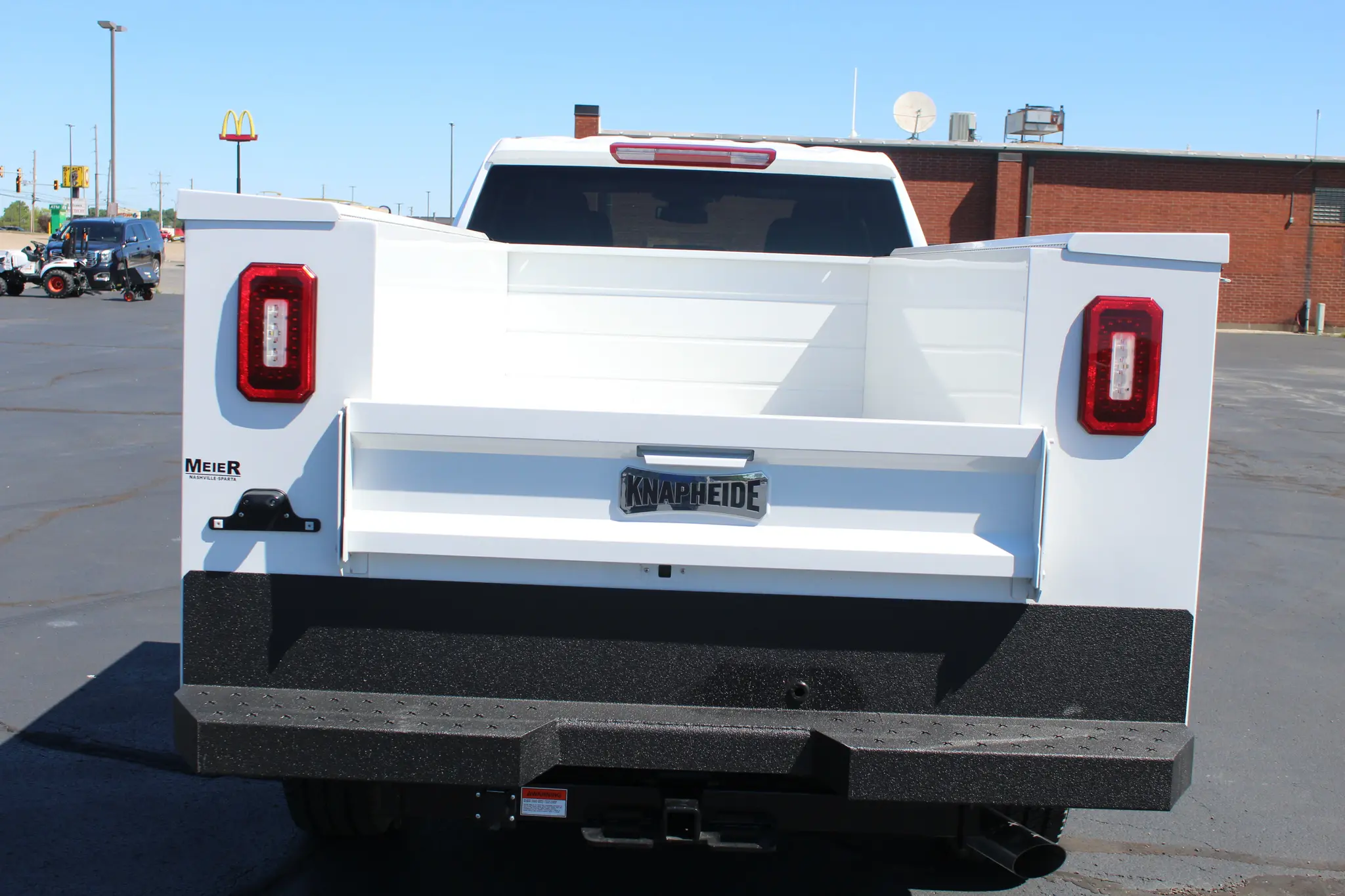 2026 GMC Sierra Pro 4WD Crew Cab Long Box photo 4