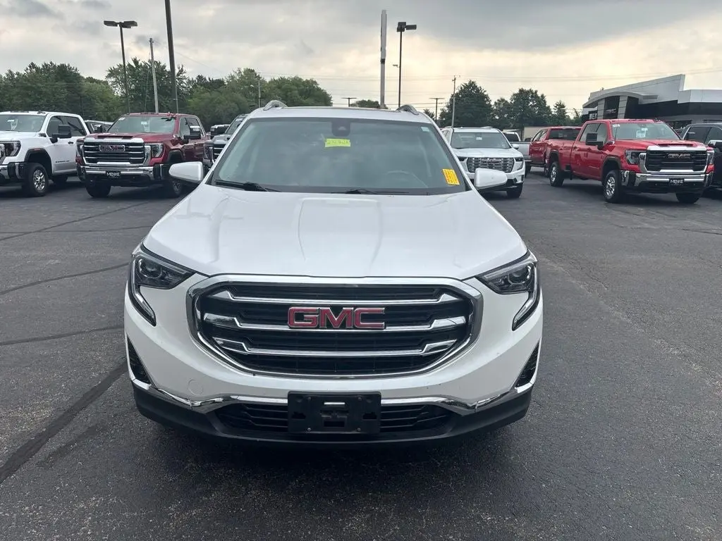 2021 GMC Terrain SLT AWD photo 3