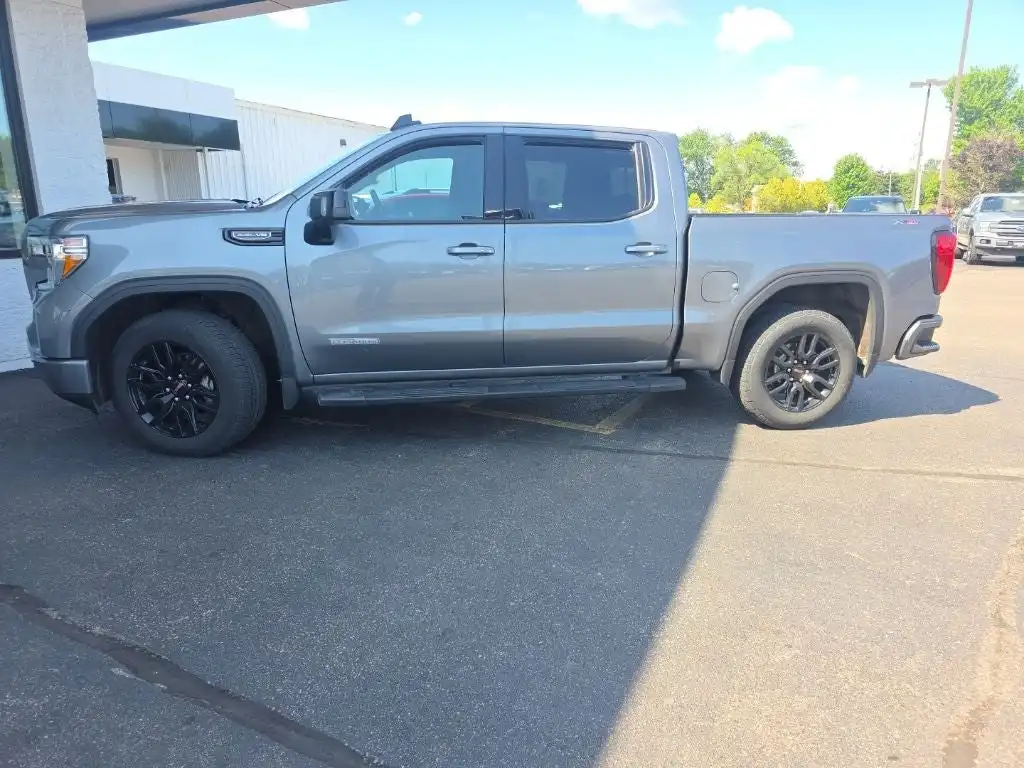 2021 GMC Sierra 4WD Crew Cab Standard Box Elevation's photo