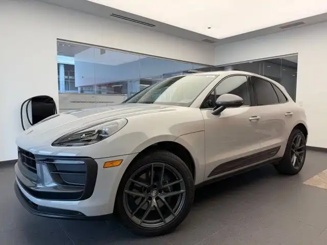 2026 Porsche Macan T's photo