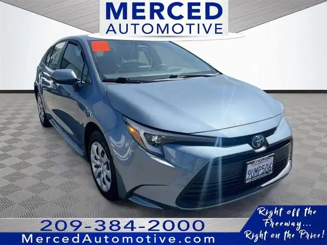 2025 Toyota Corolla LE Hybrid CVT's photo