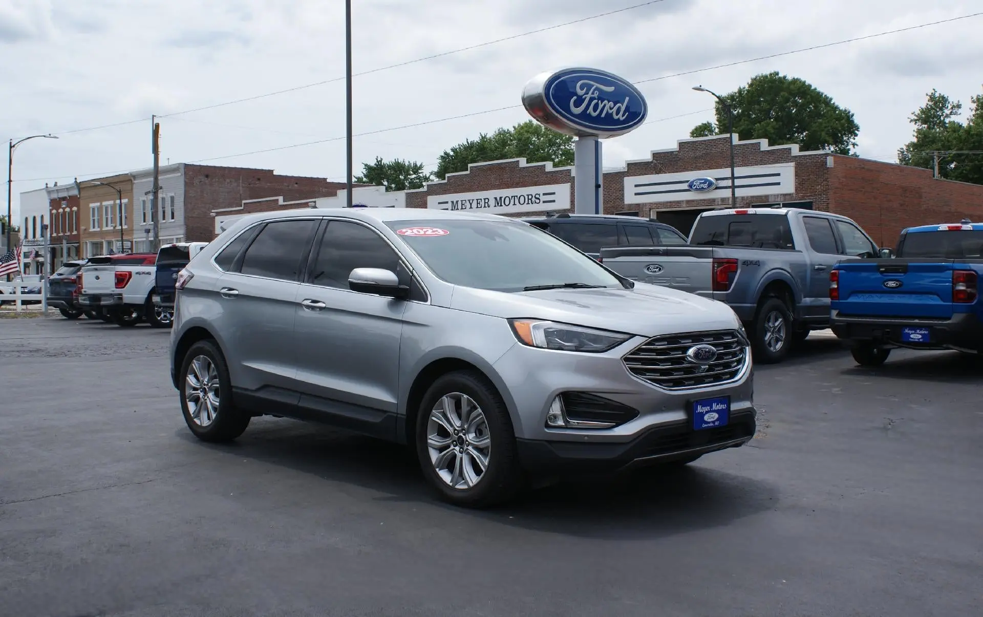 2023 Ford Edge Titanium AWD photo 4