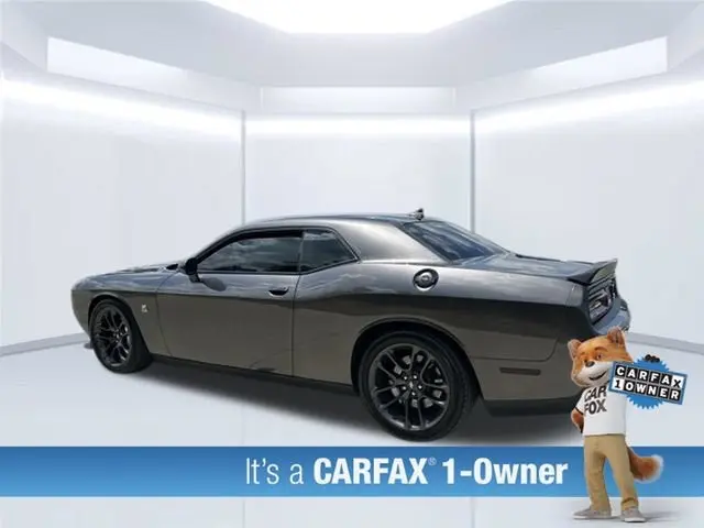 2023 Dodge Challenger R/T Scat Pack photo 4