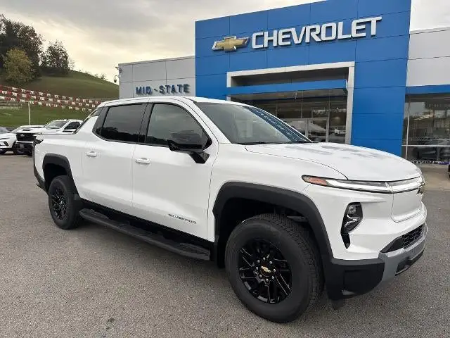2026 Chevrolet Silverado EV LT Standard Range photo 1