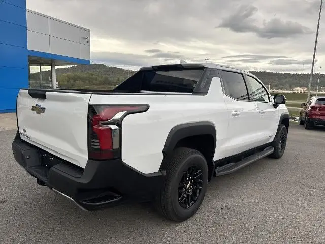 2026 Chevrolet Silverado EV LT Standard Range photo 4