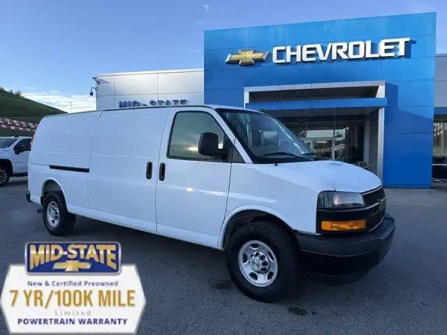 2025 Chevrolet Express Work Van HD 2500 Extended's photo