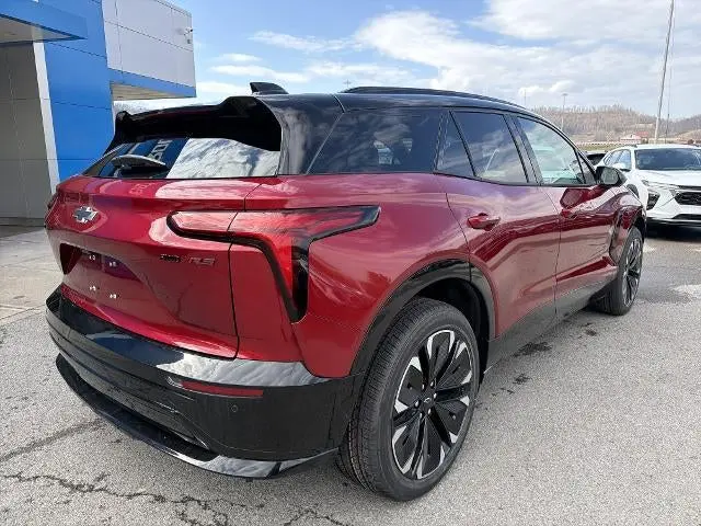 2026 Chevrolet Blazer EV RS AWD photo 4