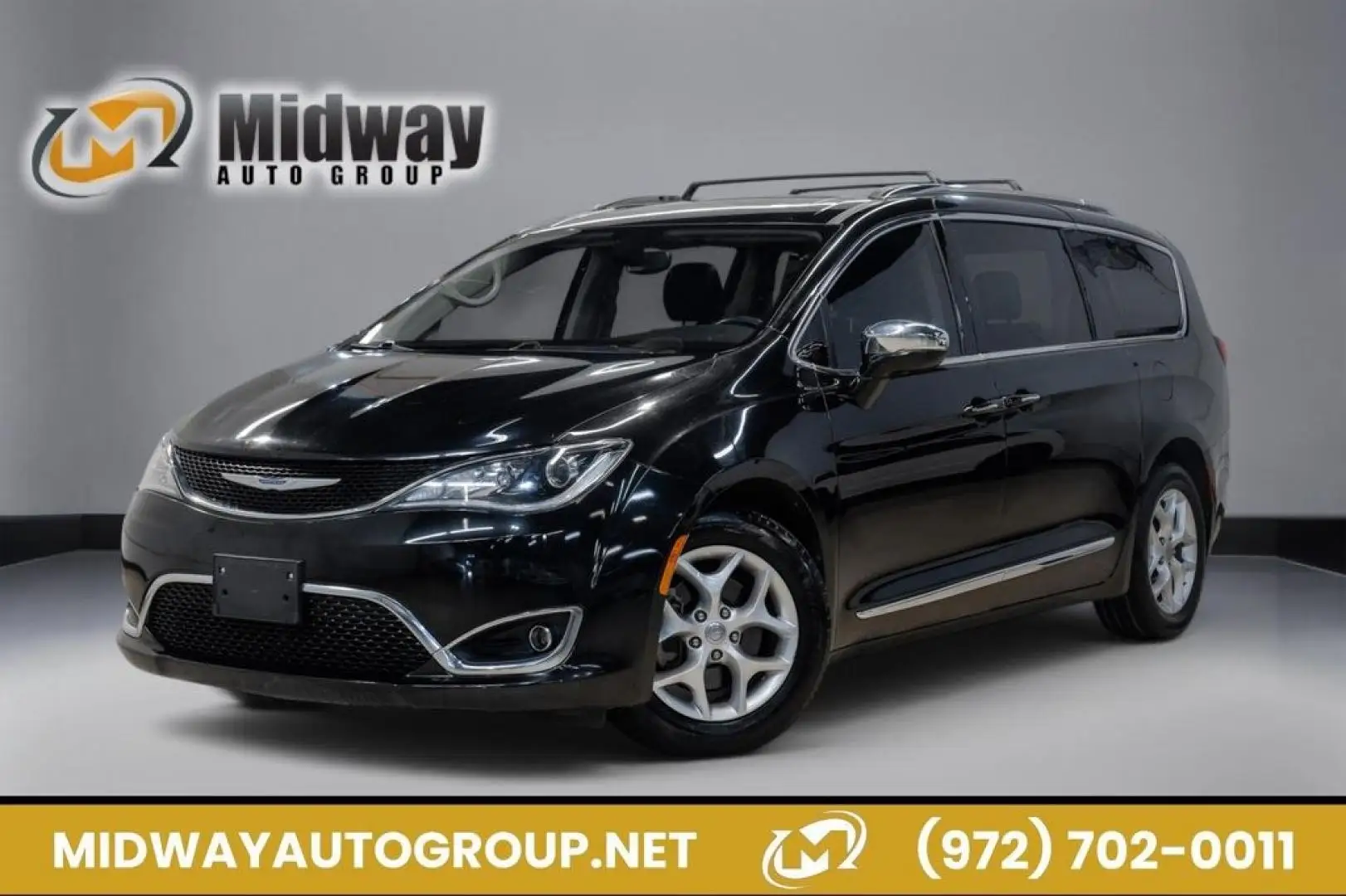 2020 Chrysler Pacifica Limited photo 1