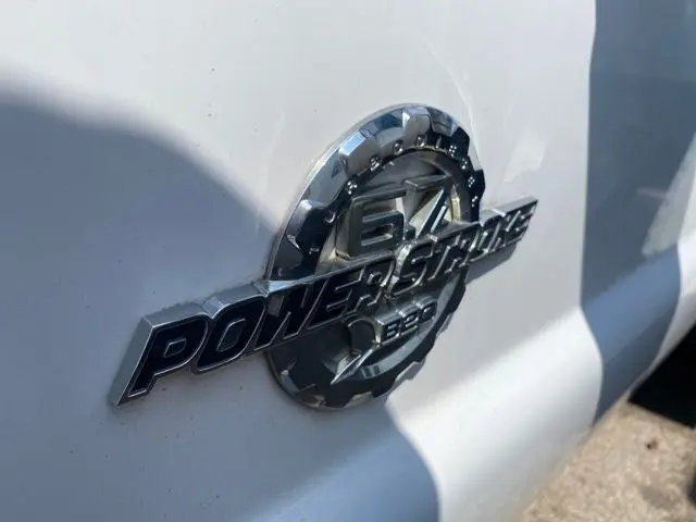 2011 Ford F-350 XL Regular Cab 141-In DRW photo 4
