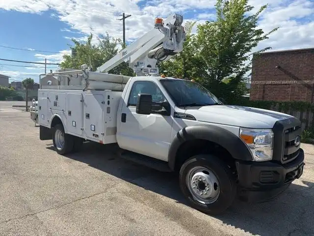 2013 Ford F-450 XL Regular Cab DRW 141 in's photo