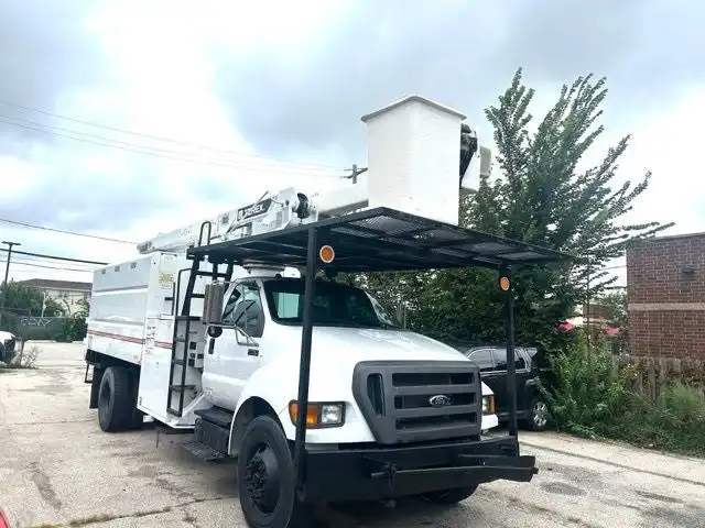 2015 Ford F-750 DRW's photo