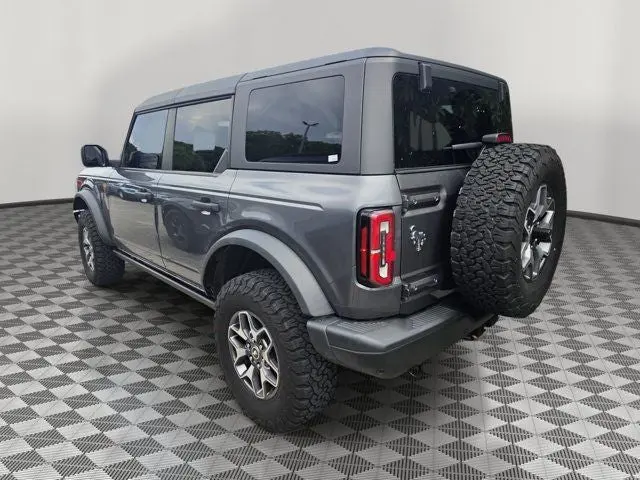 2022 Ford Bronco Badlands 4WD photo 4