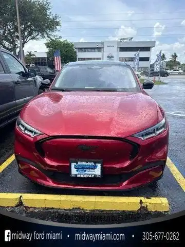 2023 Ford Mustang-Mach-e Premium's photo