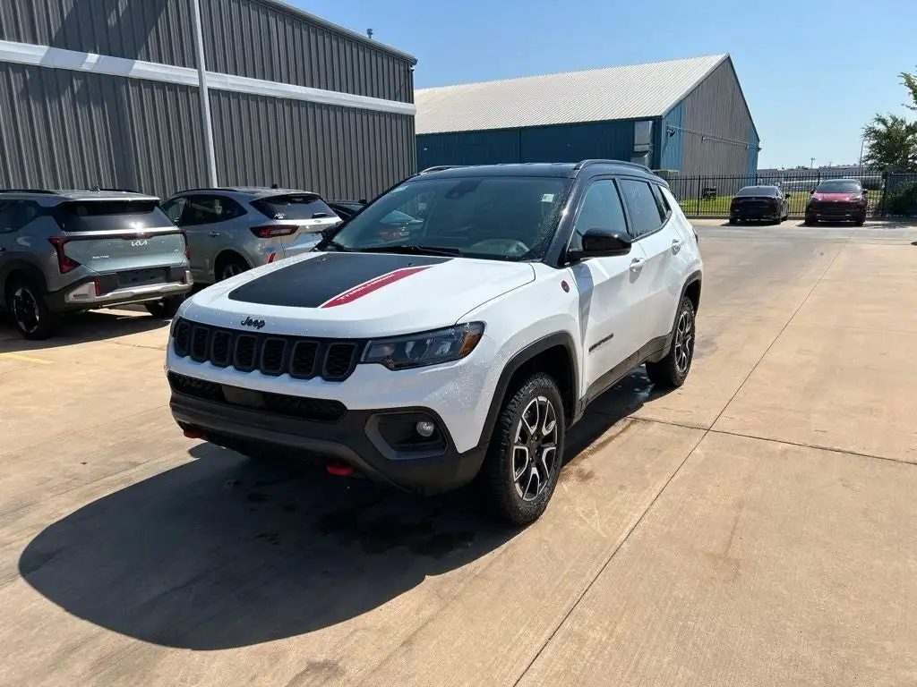 2025 Jeep Compass Trailhawk 4X4's photo