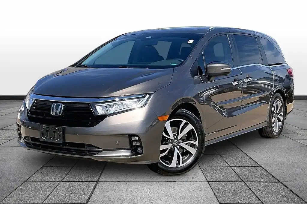 2021 Honda Odyssey Touring's photo