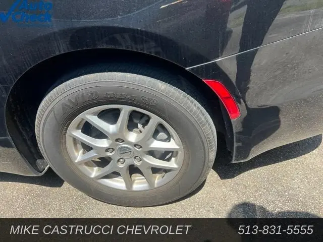 2025 Chrysler Pacifica Select photo 5