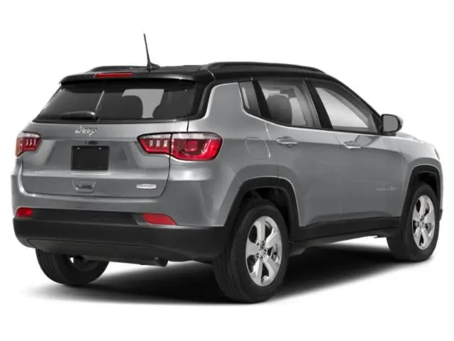 2018 Jeep Compass Latitude 4X4 photo 3